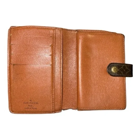 Louis Vuitton Kiss Lock Wallet - Picture 3 of 8